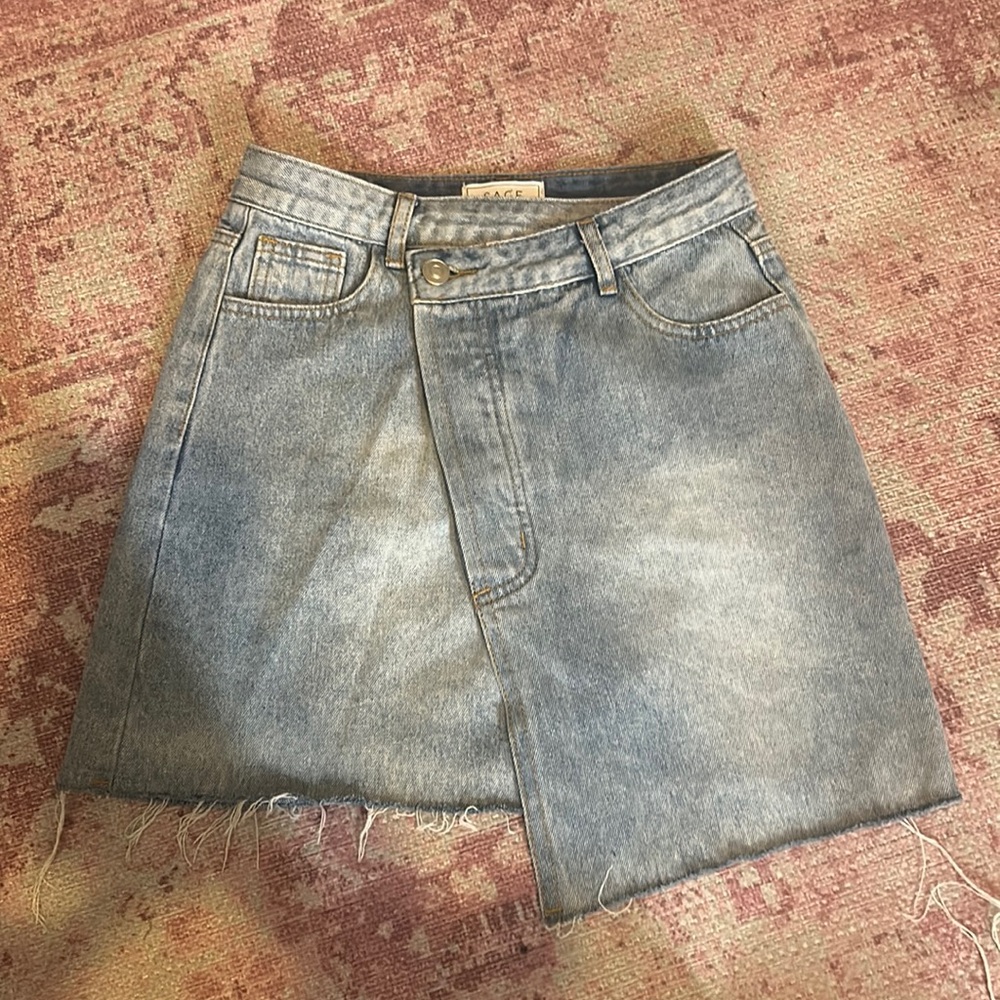 Asymmetrical hem jean skirt